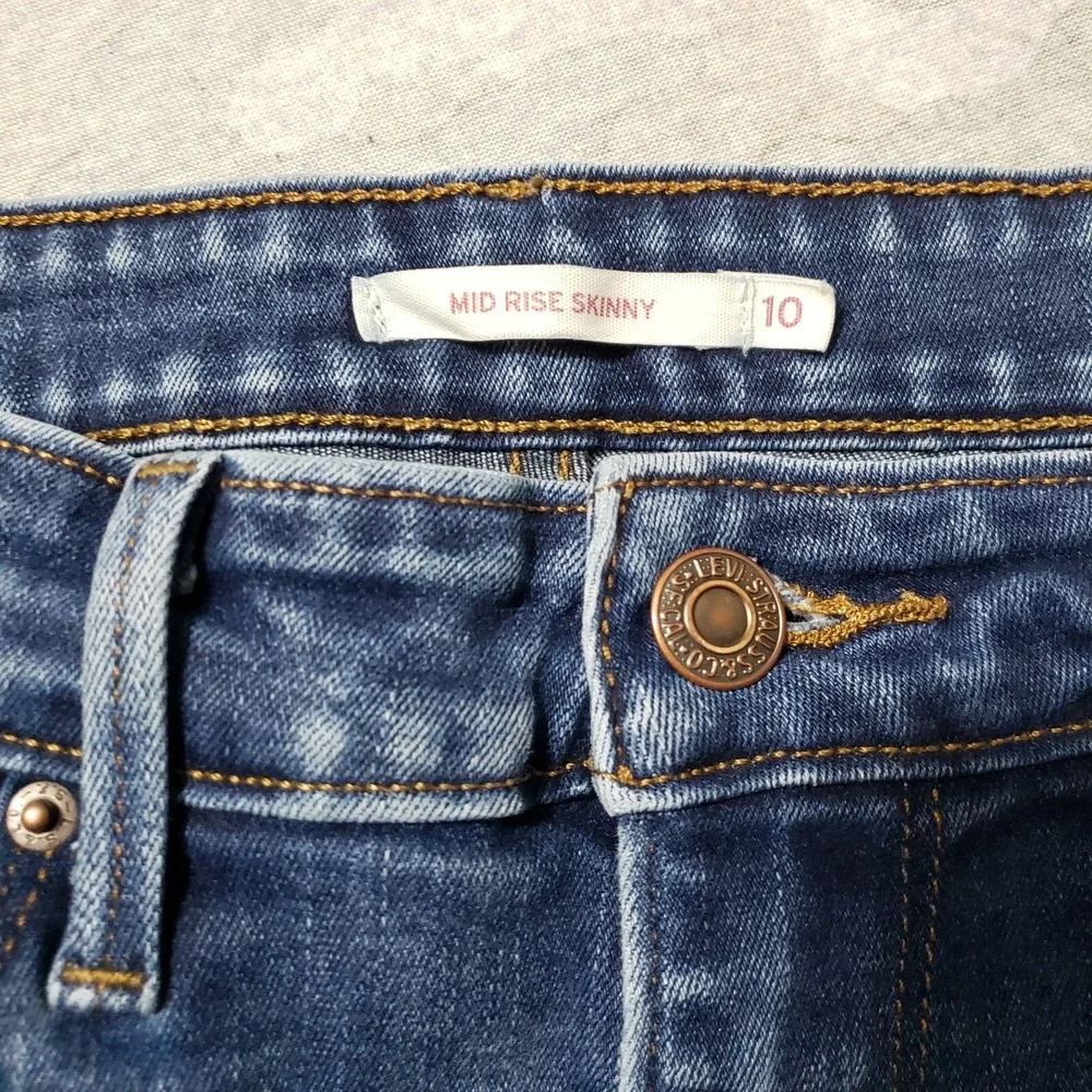 Levi's‎ Jeans Womens 10 Blue Mid Rise Skinny Denim Medium Wash